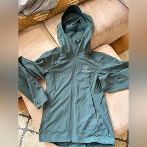 Women’s Small Arc’Teryx Jacket